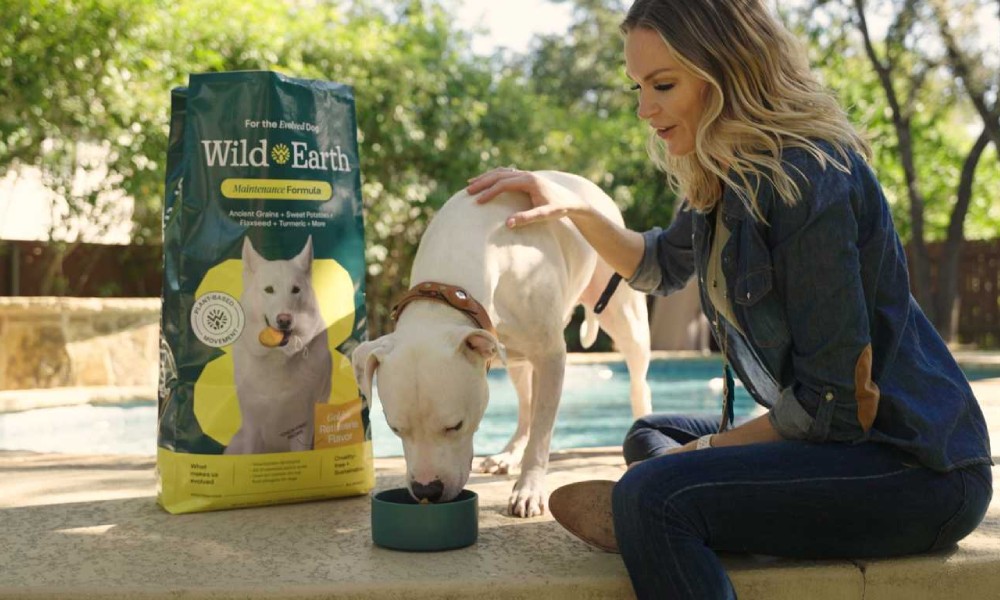 Wild Earth Dog Food Review: Top Nutritious Plant-Based Dog Food