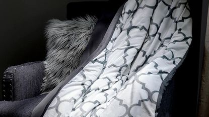 Luxome Weighted Blankets Review