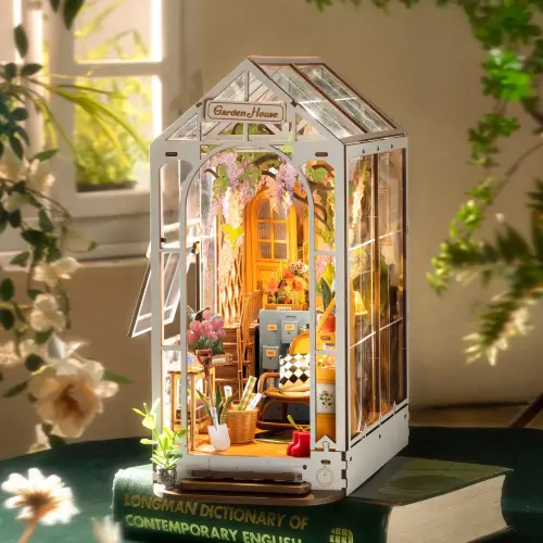 Robotime Garden House
