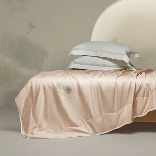 Loulai Silk